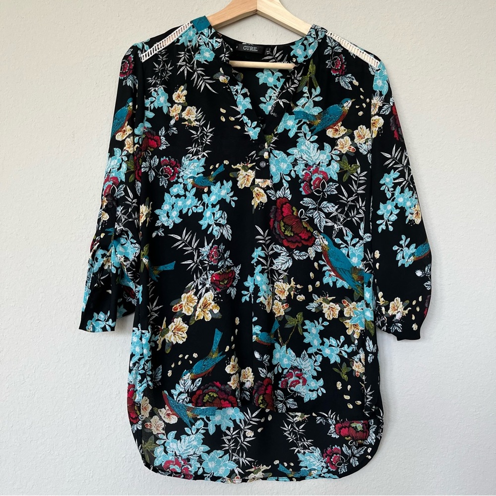 Cure black and teal flower blouse, size M